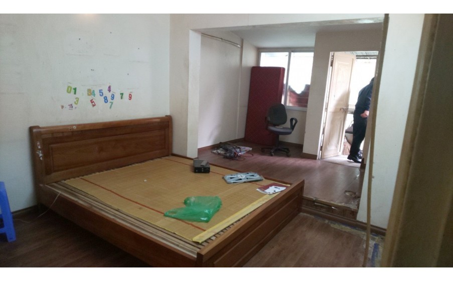 CHO THUÊ CĂN HỘ TẬP THỂ TẦNG 4 PHỐ CẢM HỘI, LÒ ĐÚC, HAI BÀ TRƯNG, HÀ NỘI, 70M2